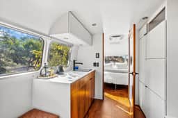 Mariposa#4 Airstream - Image 3