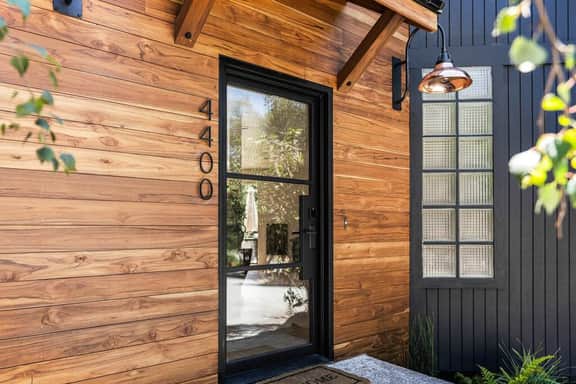 Johanna House - Image 2