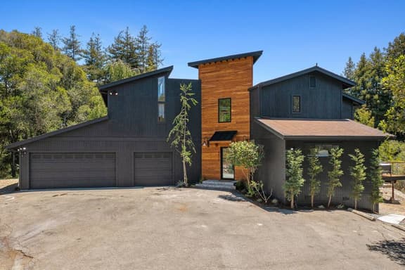 Johanna House - Image 1